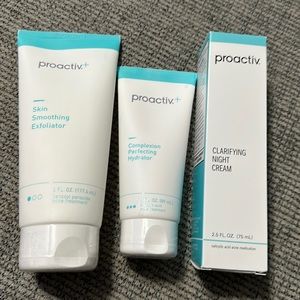 Proactiv/proactiv+ bundle. New sealed. EXP. 06-2022.